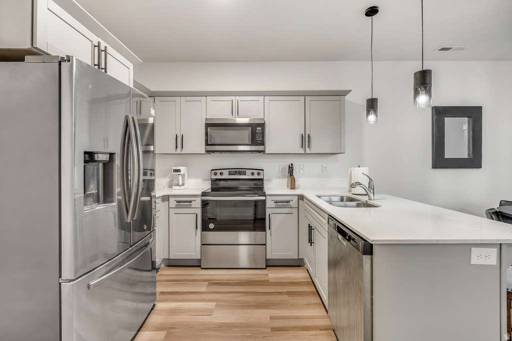 1787 N FESTIVE WAY #B101 Saratoga Springs, UT 84045