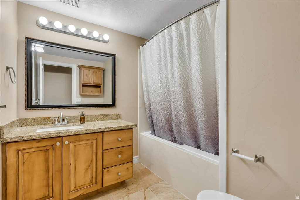 10605 S WILLOW VALLEY RD South Jordan, UT 84095