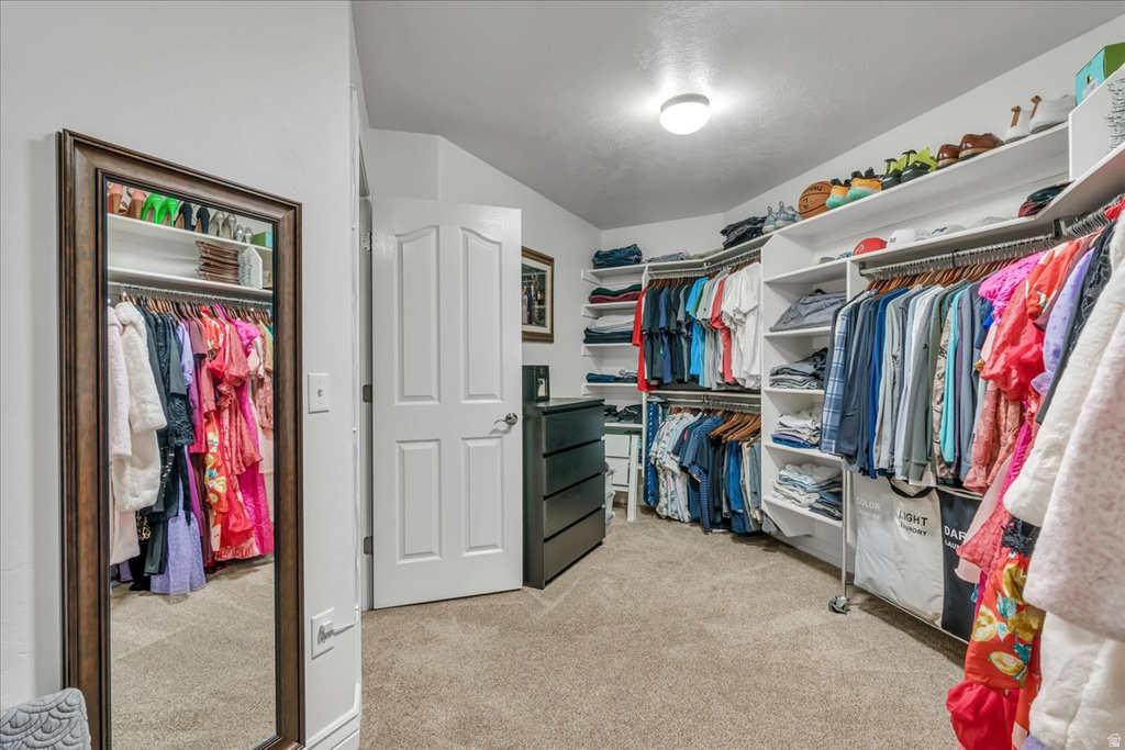 10605 S WILLOW VALLEY RD South Jordan, UT 84095