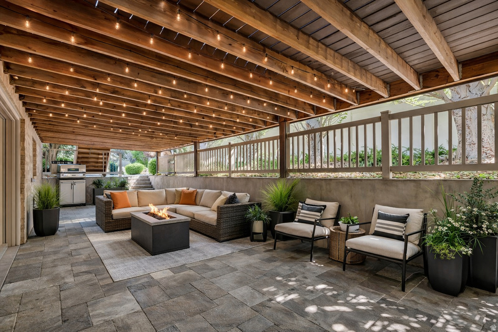 10605 S WILLOW VALLEY RD South Jordan, UT 84095