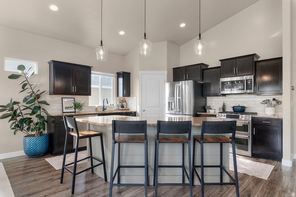 621 S SUGAR PINE DR Layton, UT 84041