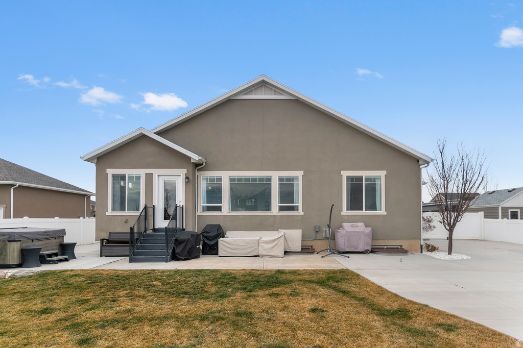 621 S SUGAR PINE DR Layton, UT 84041