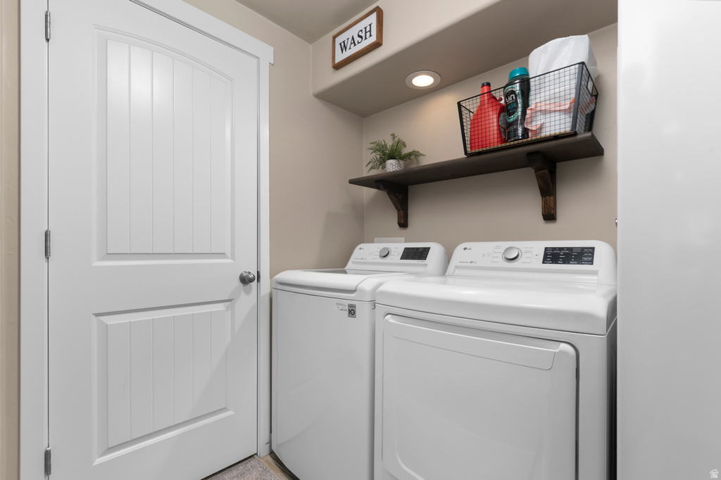 621 S SUGAR PINE DR Layton, UT 84041