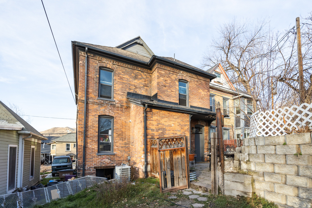 129 W 400 N Salt Lake City, UT 84103