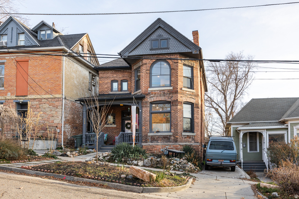 129 W 400 N Salt Lake City, UT 84103