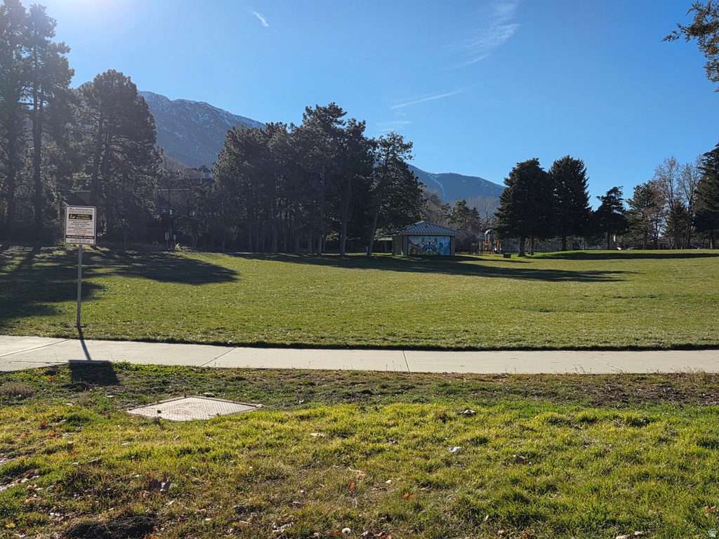 3566 E WASATCH HILLS LN Cottonwood Heights, UT 84121