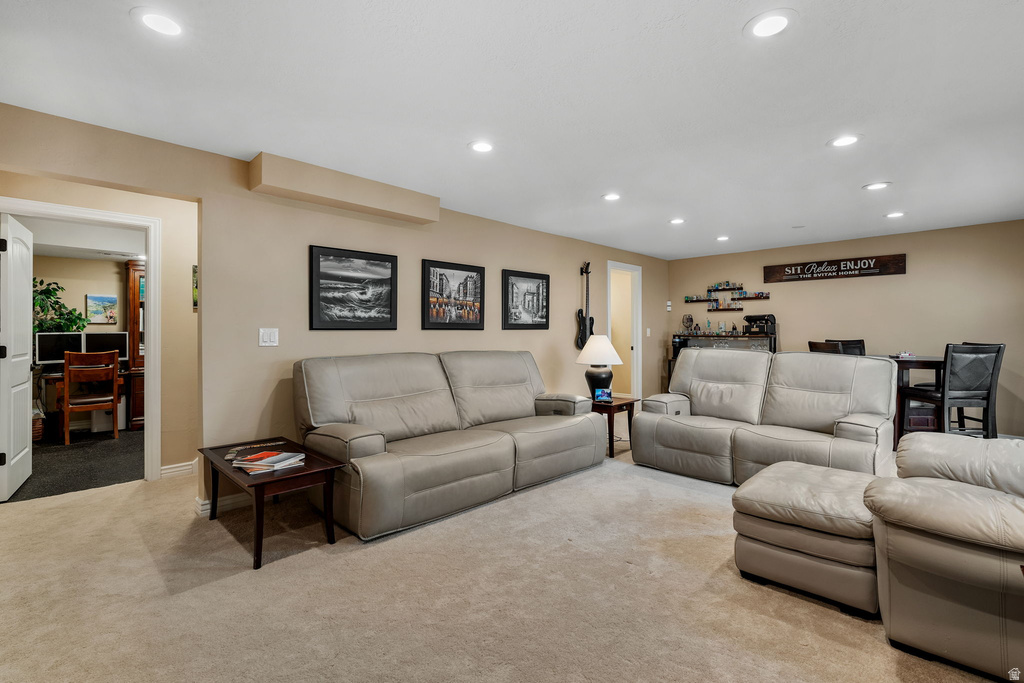 327 E NECHATEL DR Draper, UT 84020