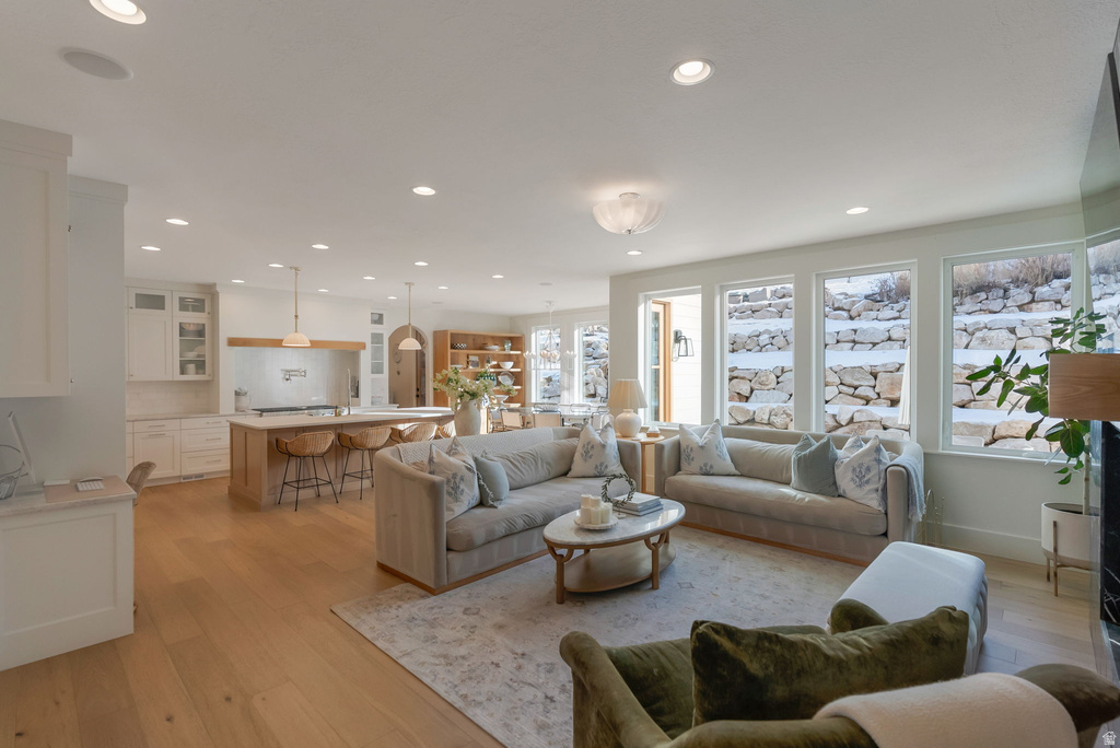 3421 SPRING CIR Mountain Green, UT 84050