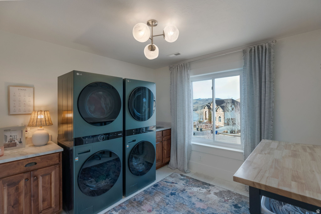 3421 SPRING CIR Mountain Green, UT 84050