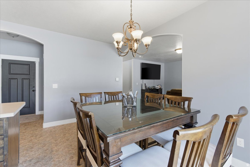 1157 S 1050 W Tooele, UT 84074