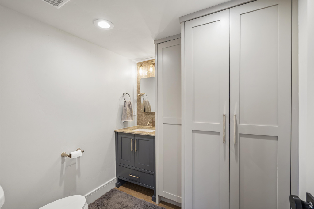 3042 S 2520 E Millcreek, UT 84109