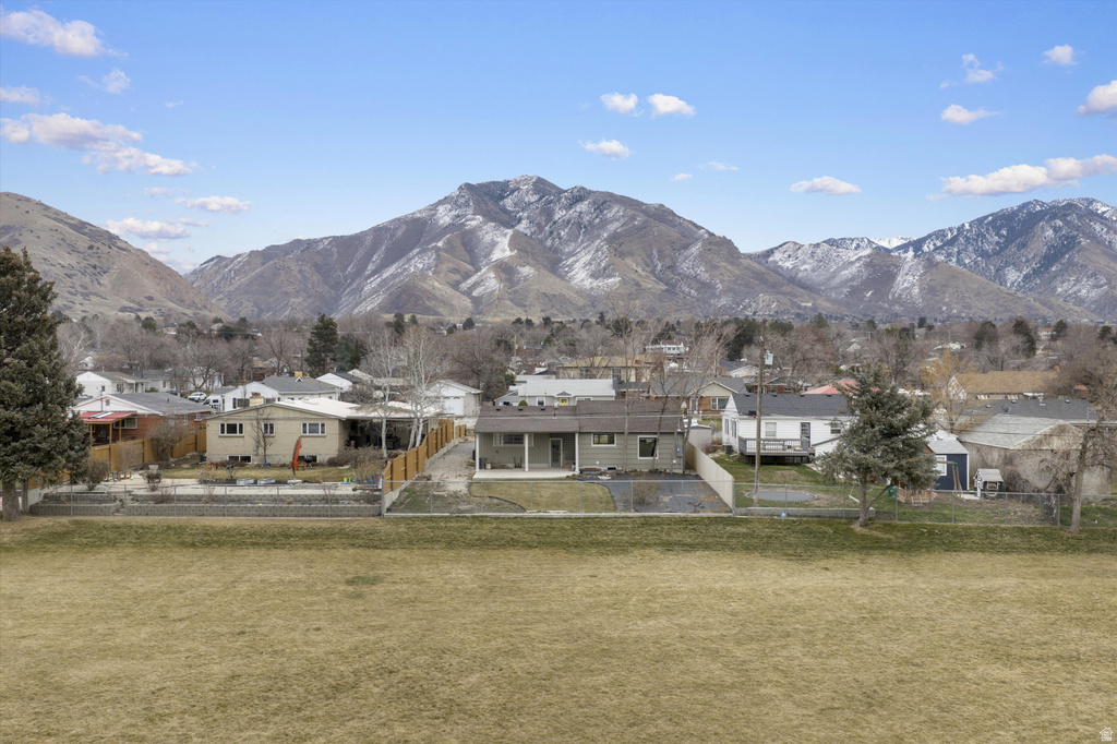 3042 S 2520 E Millcreek, UT 84109