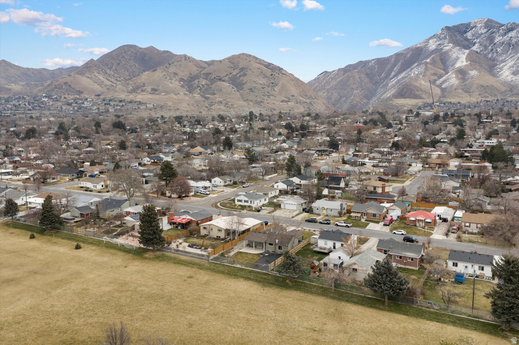 3042 S 2520 E Millcreek, UT 84109