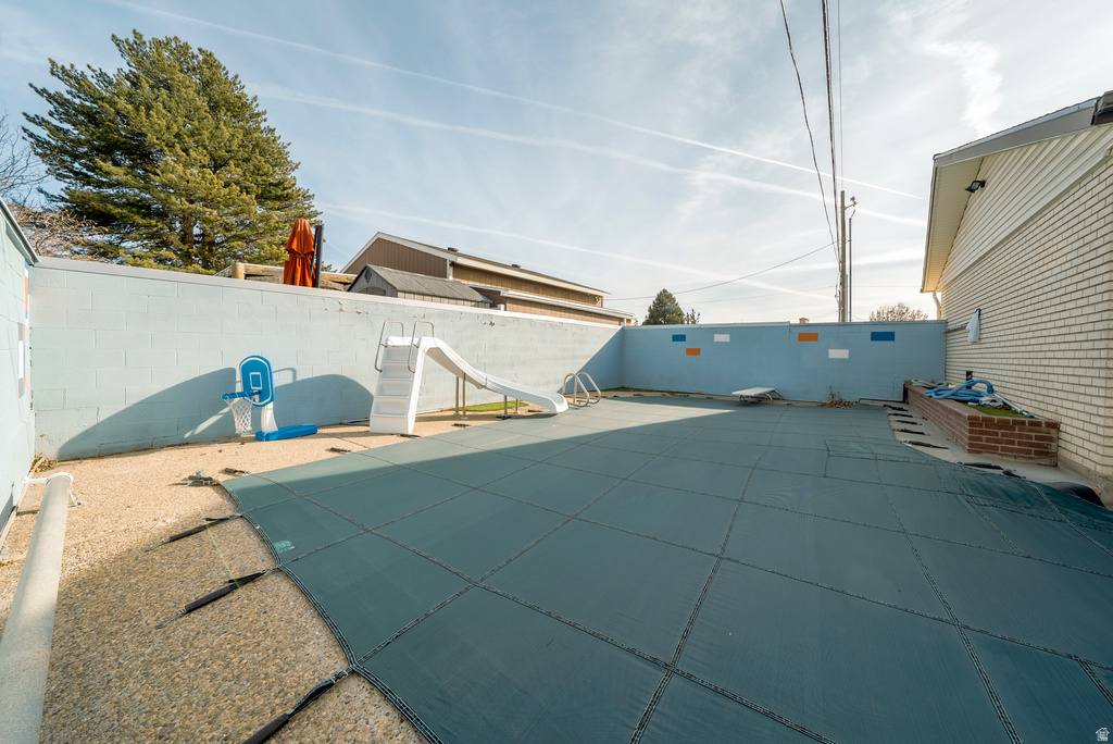 76 W MARQUETTE DR Midvale, UT 84047