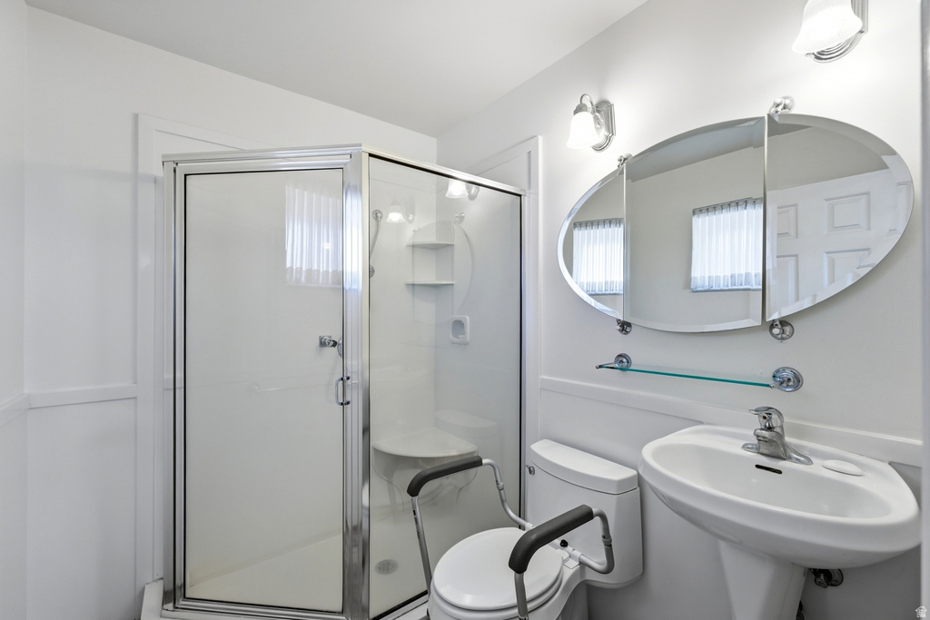 3725 S MILLCREST RD Millcreek, UT 84109