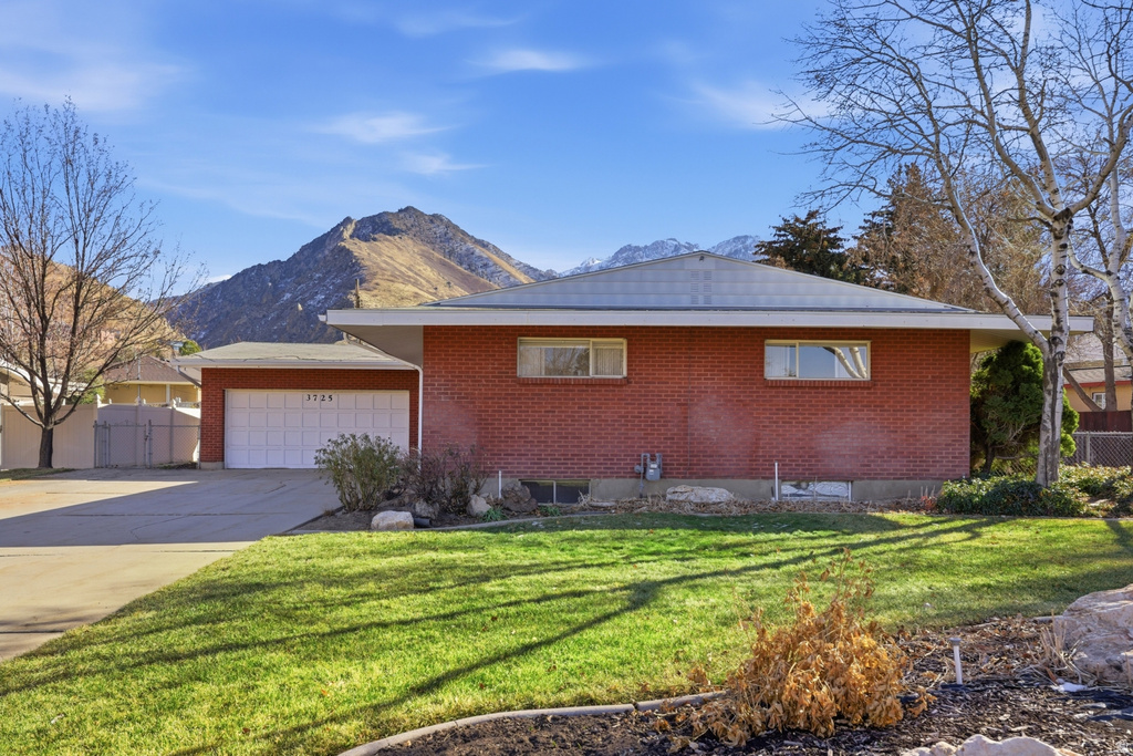 3725 S MILLCREST RD Millcreek, UT 84109