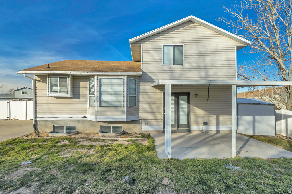 5899 W CAPE COD DR West Valley City, UT 84128