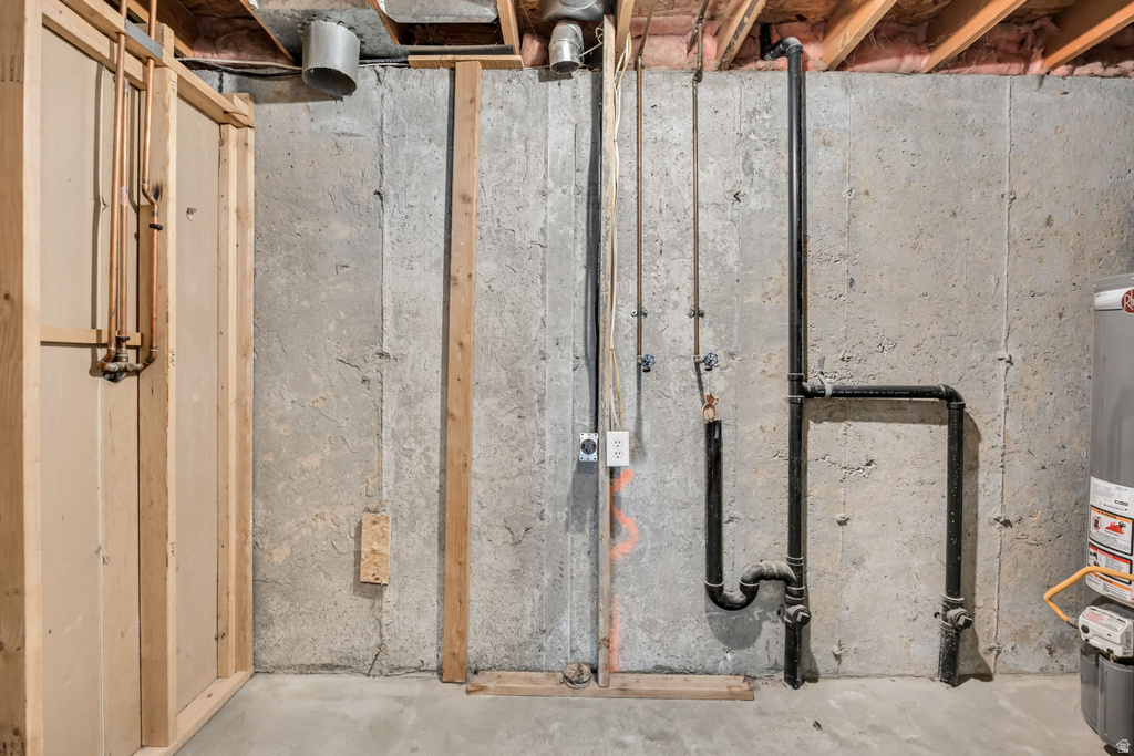 5899 W CAPE COD DR West Valley City, UT 84128