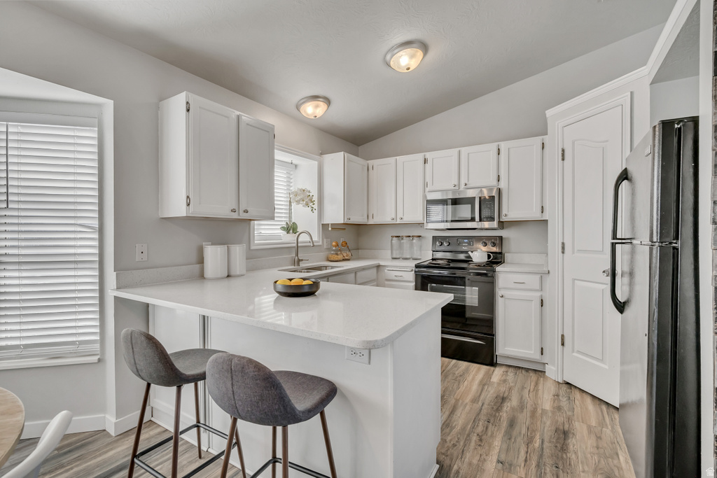 5899 W CAPE COD DR West Valley City, UT 84128