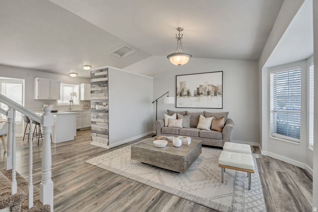 5899 W CAPE COD DR West Valley City, UT 84128