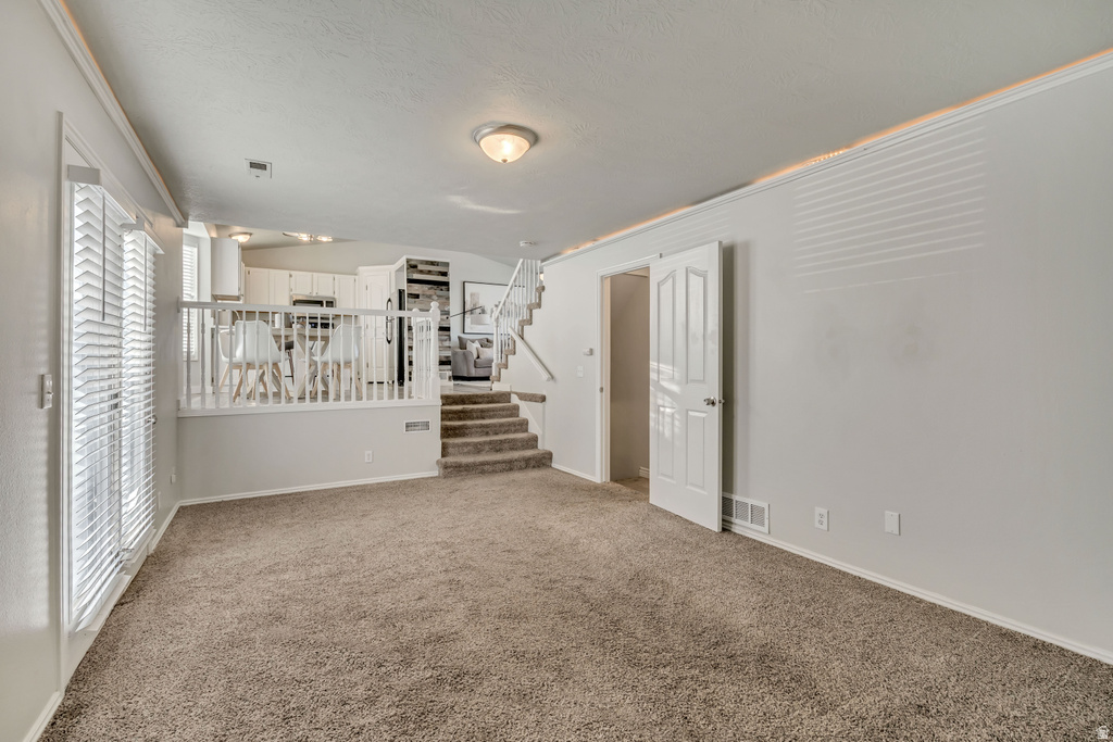 5899 W CAPE COD DR West Valley City, UT 84128