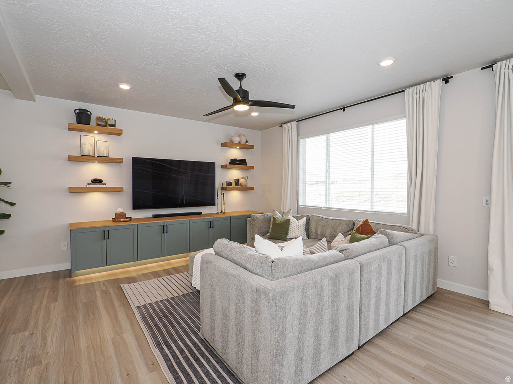 2061 N CHIANTI ST Saratoga Springs, UT 84045