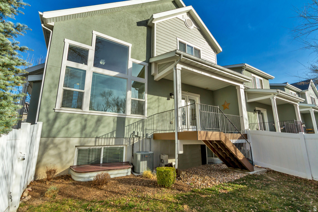 7956 S FARM HOUSE LN Midvale, UT 84047