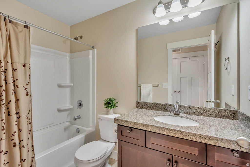 7956 S FARM HOUSE LN Midvale, UT 84047