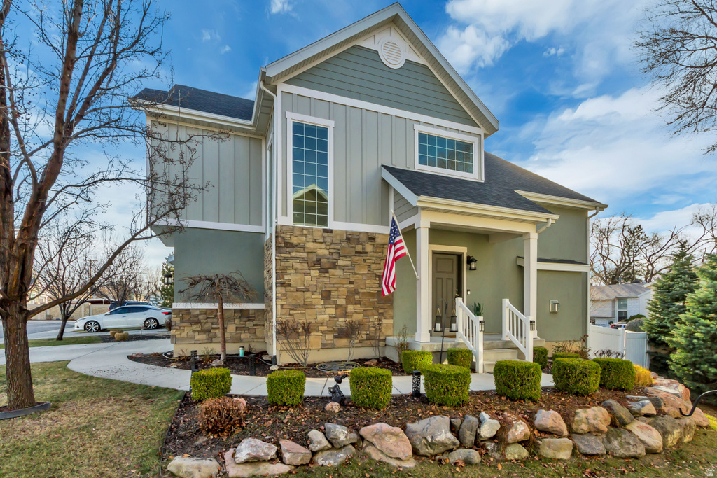 7956 S FARM HOUSE LN Midvale, UT 84047