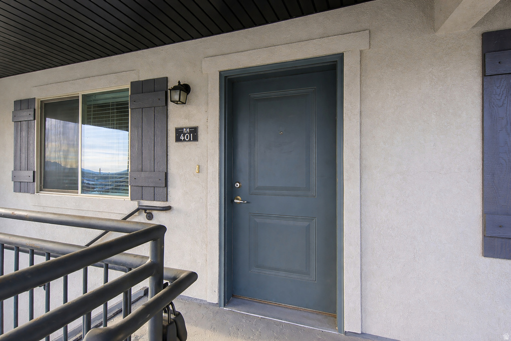 1700 S SANDHILL RD #F401 Orem, UT 84058