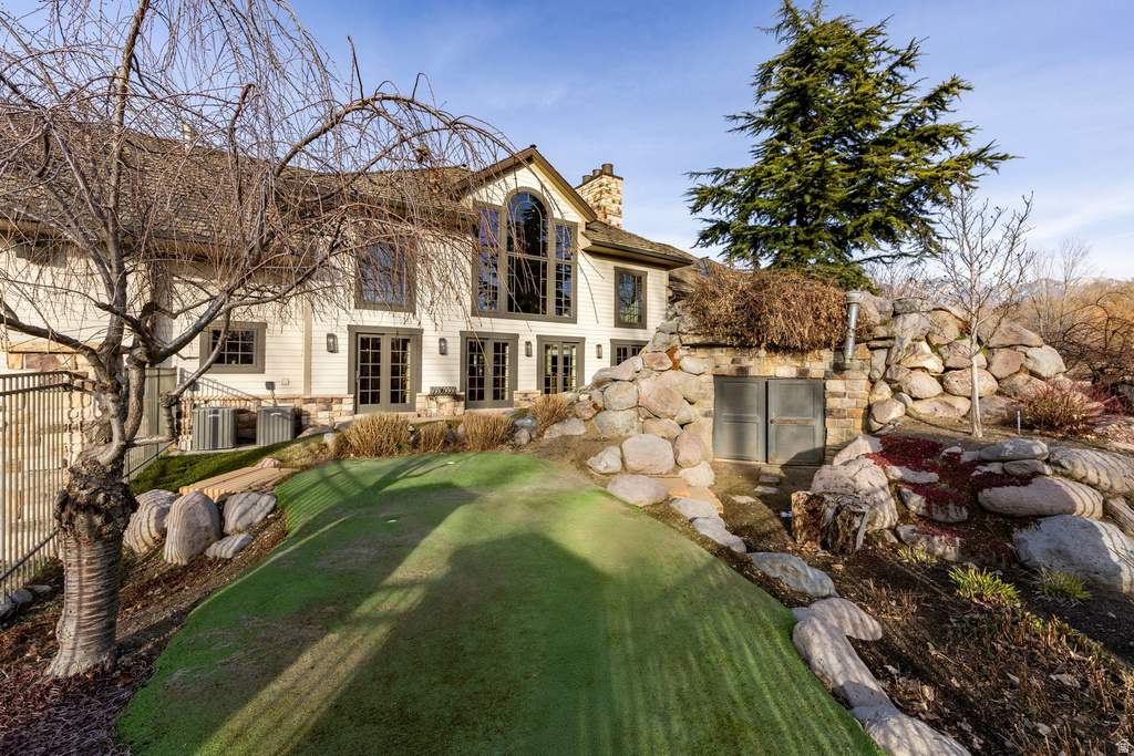 986 E WHEELER FARM CV Salt Lake City, UT 84121