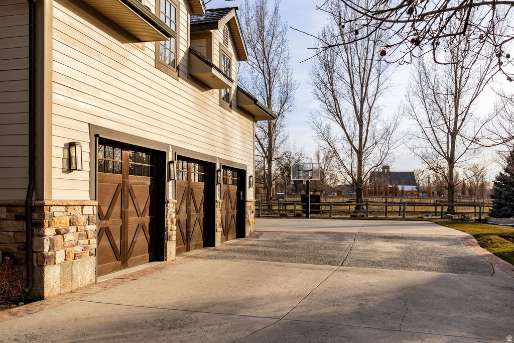 986 E WHEELER FARM CV Salt Lake City, UT 84121