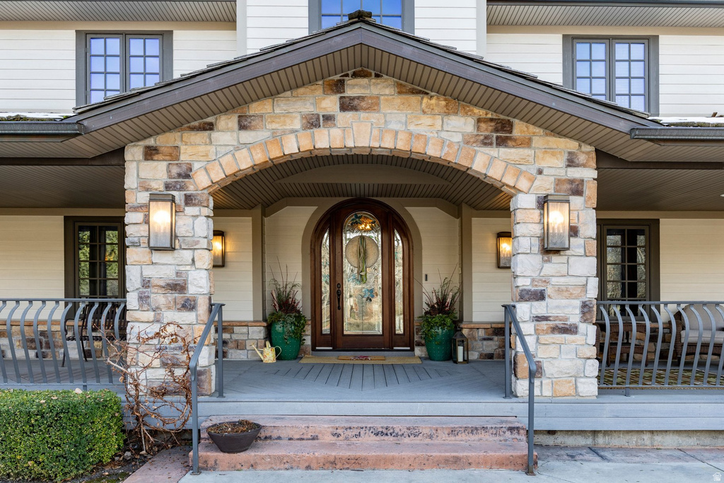 986 E WHEELER FARM CV Salt Lake City, UT 84121