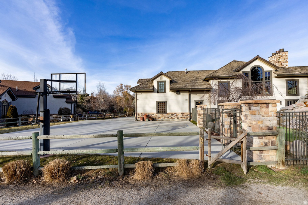 986 E WHEELER FARM CV Salt Lake City, UT 84121