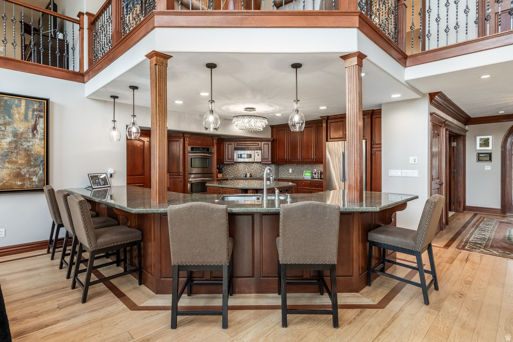 986 E WHEELER FARM CV Salt Lake City, UT 84121