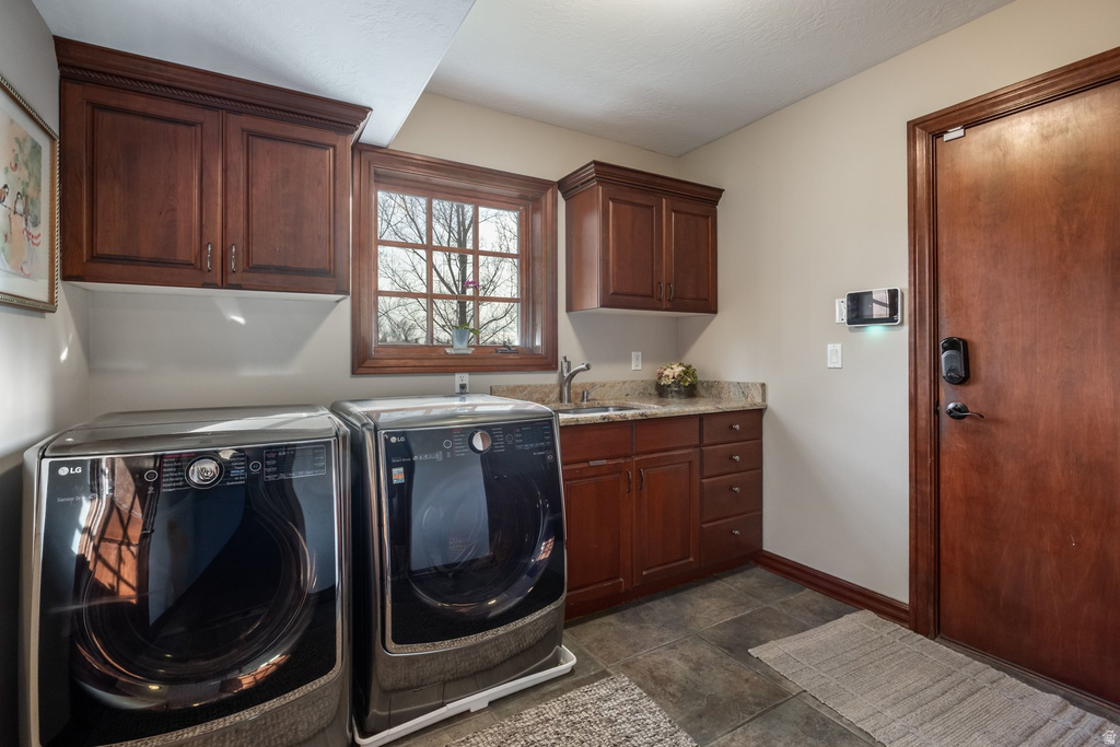 986 E WHEELER FARM CV Salt Lake City, UT 84121