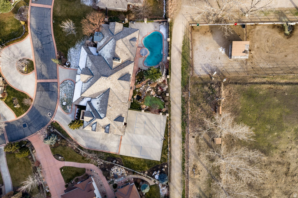 986 E WHEELER FARM CV Salt Lake City, UT 84121