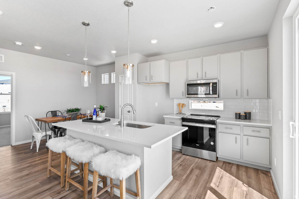 415 E KANAB CREEK DR #207 Saratoga Springs, UT 84045