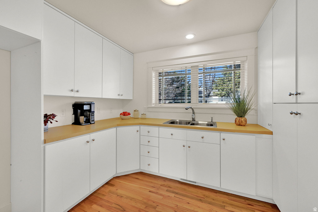 1274 E CHANDLER Salt Lake City, UT 84103