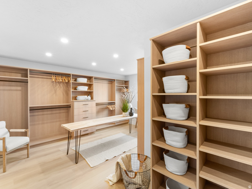 1975 E GUNDERSON LN Holladay, UT 84124