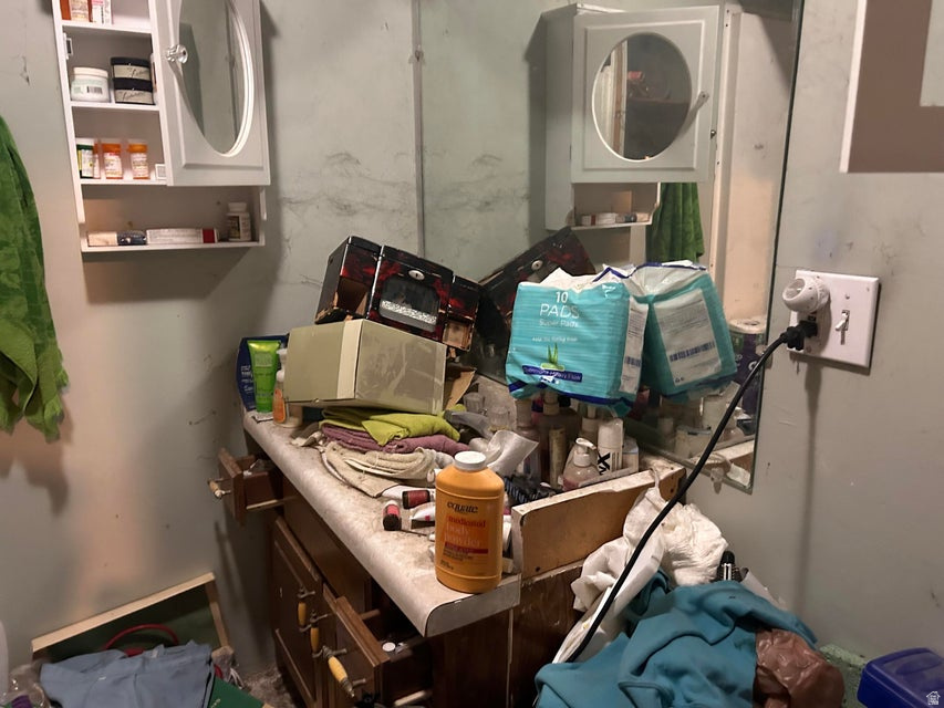 8732 W 5600 N Beryl, UT 84714