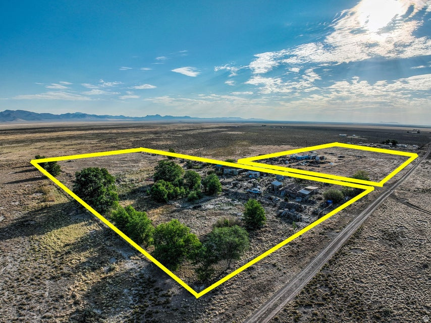 8732 W 5600 N Beryl, UT 84714