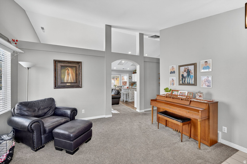 214 S LARKIN LN Kaysville, UT 84037