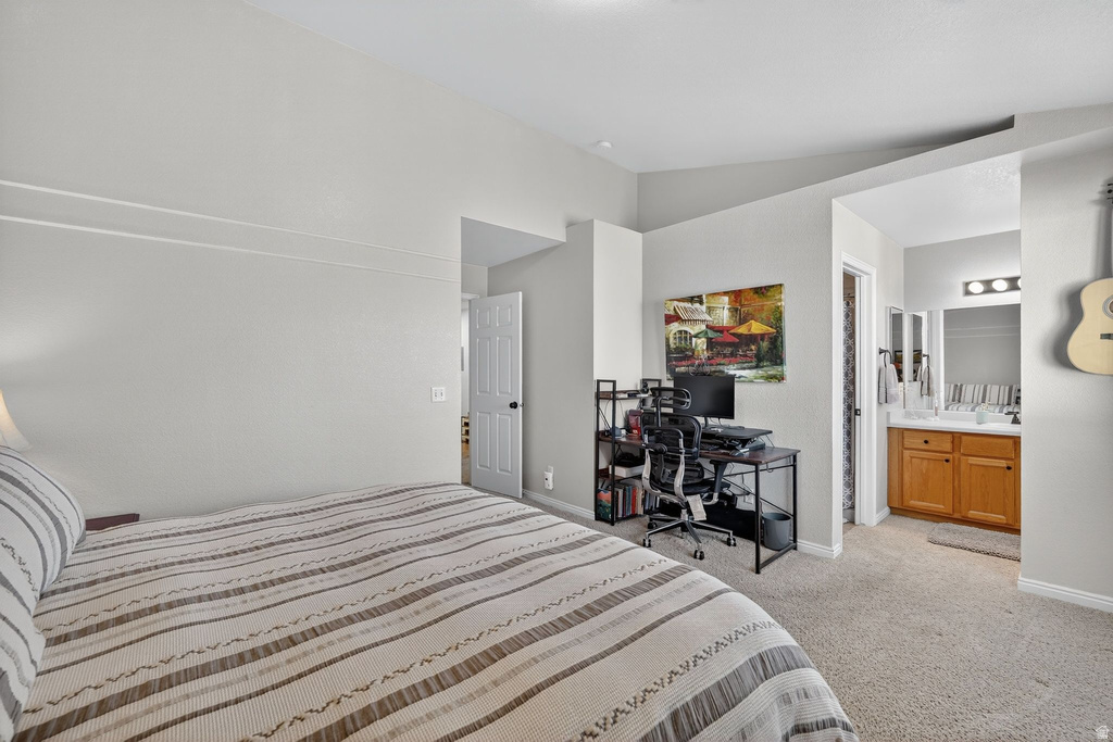 214 S LARKIN LN Kaysville, UT 84037