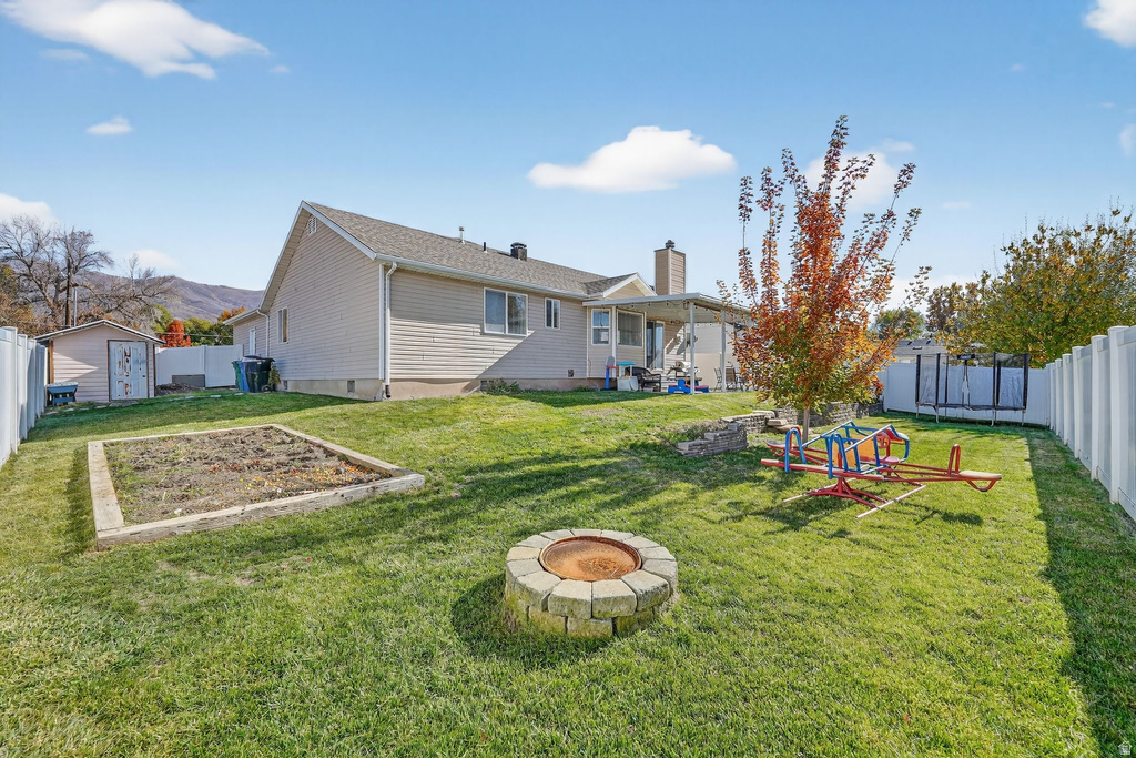 214 S LARKIN LN Kaysville, UT 84037