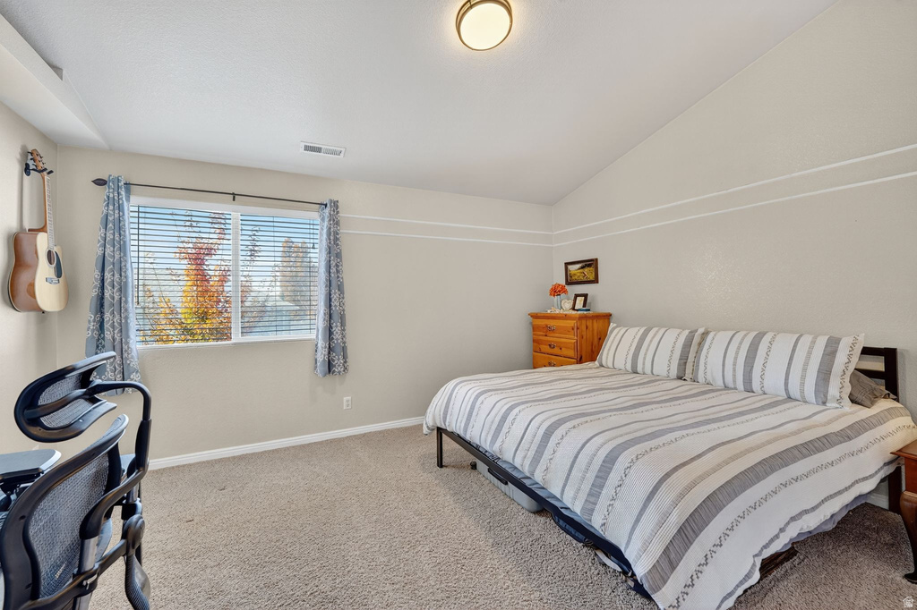 214 S LARKIN LN Kaysville, UT 84037