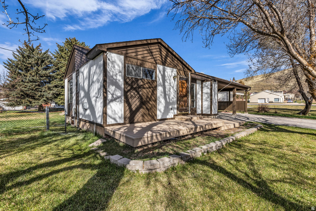 2070 S STATE ROAD 32 Wanship, UT 84017