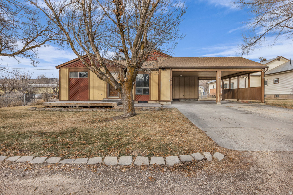 2070 S STATE ROAD 32 Wanship, UT 84017