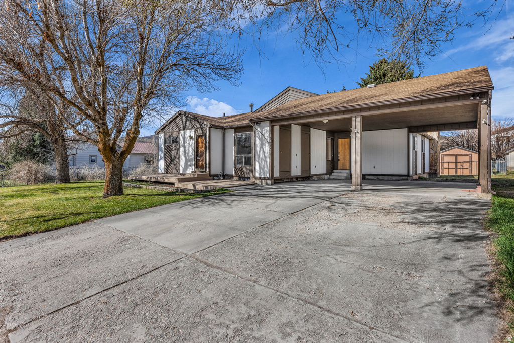 2070 S STATE ROAD 32 Wanship, UT 84017