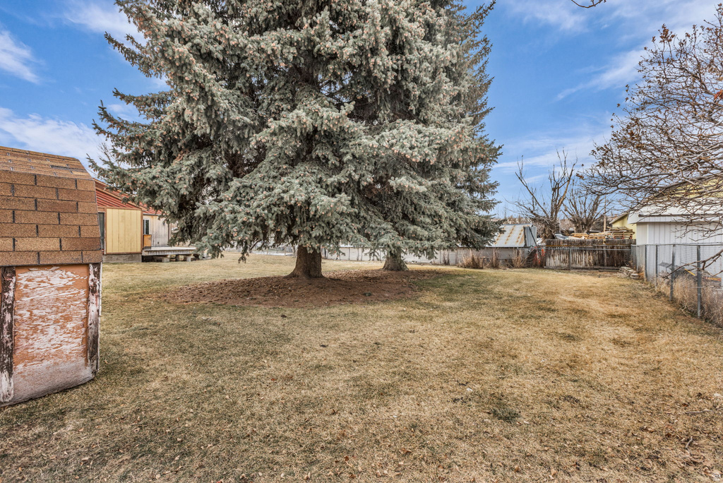 2070 S STATE ROAD 32 Wanship, UT 84017